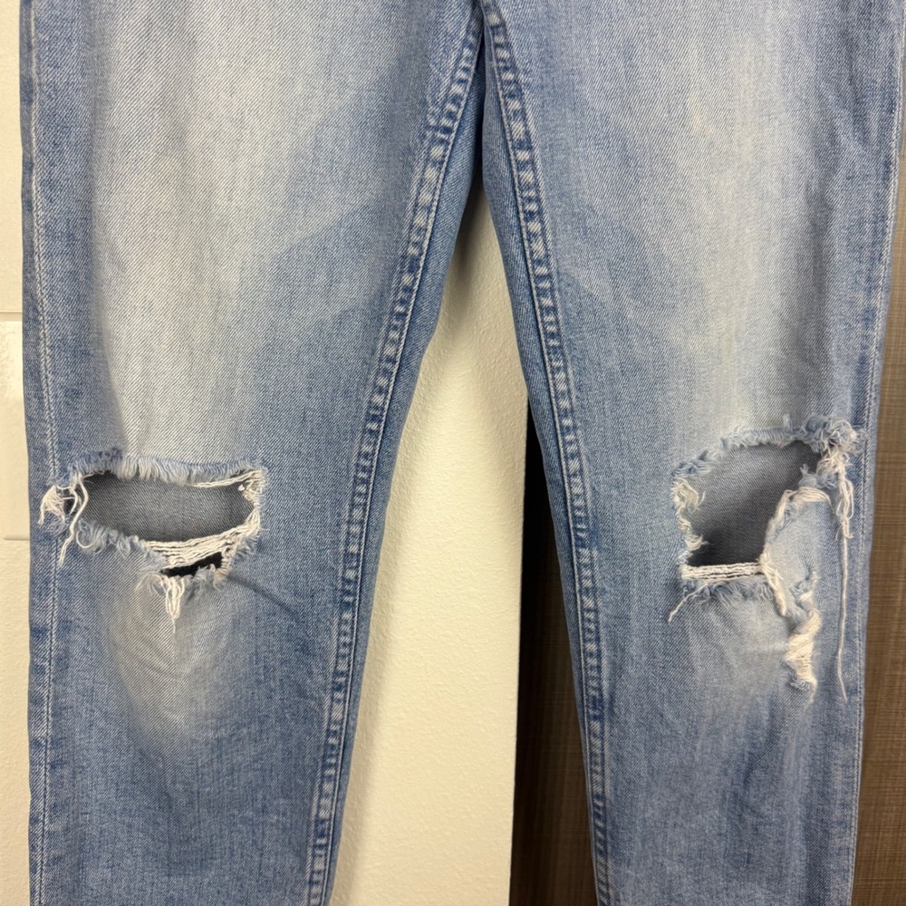 MOTHER Superior The Tomcat Distressed Jeans in The Confession - Picture 4 of 13